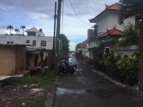 15-Bali-Gang-Stroberri-with-Shantytown