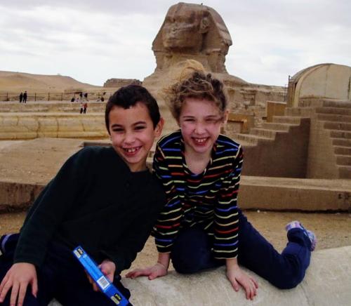 Egypt-Kids-at-Sphynx